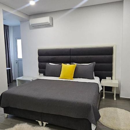 Edina By Hp Hotel Sarandë Buitenkant foto