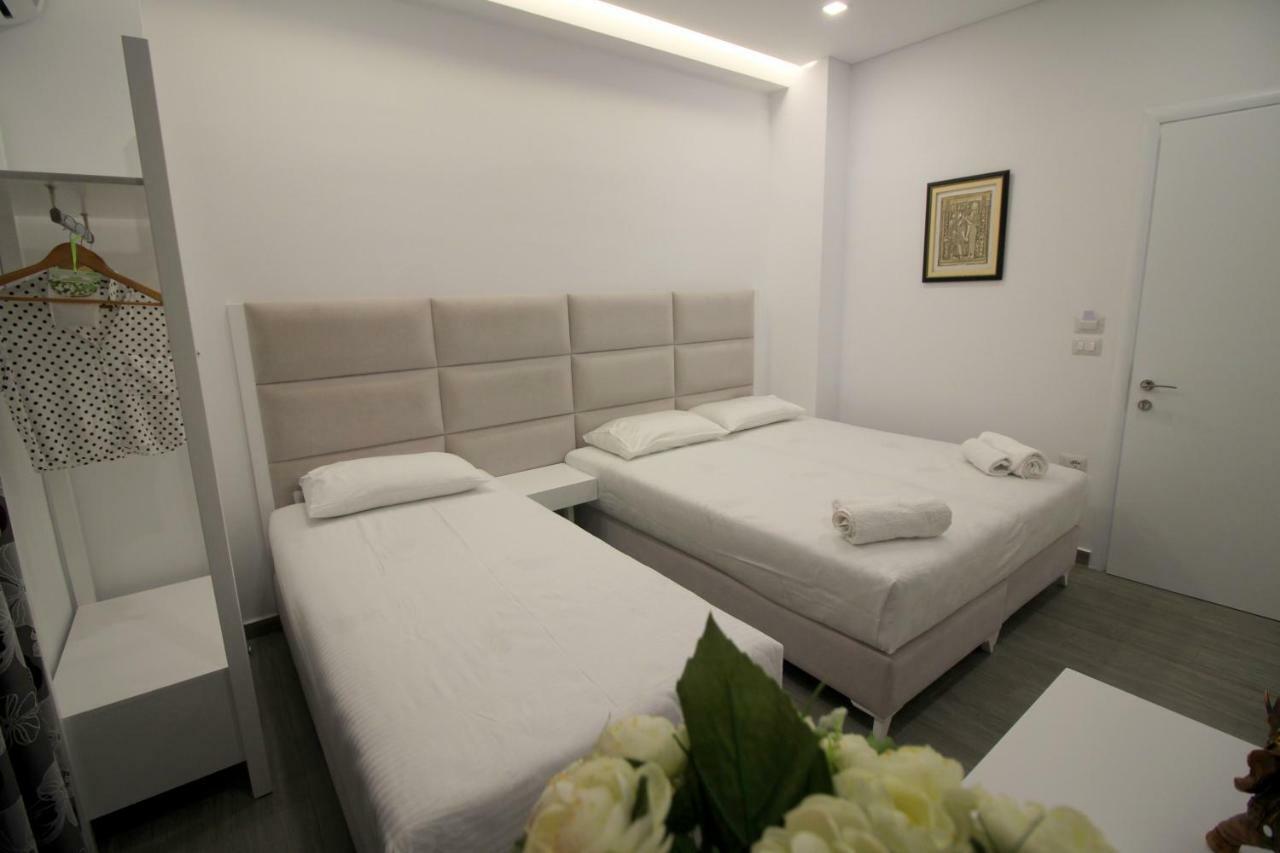 Edina By Hp Hotel Sarandë Buitenkant foto