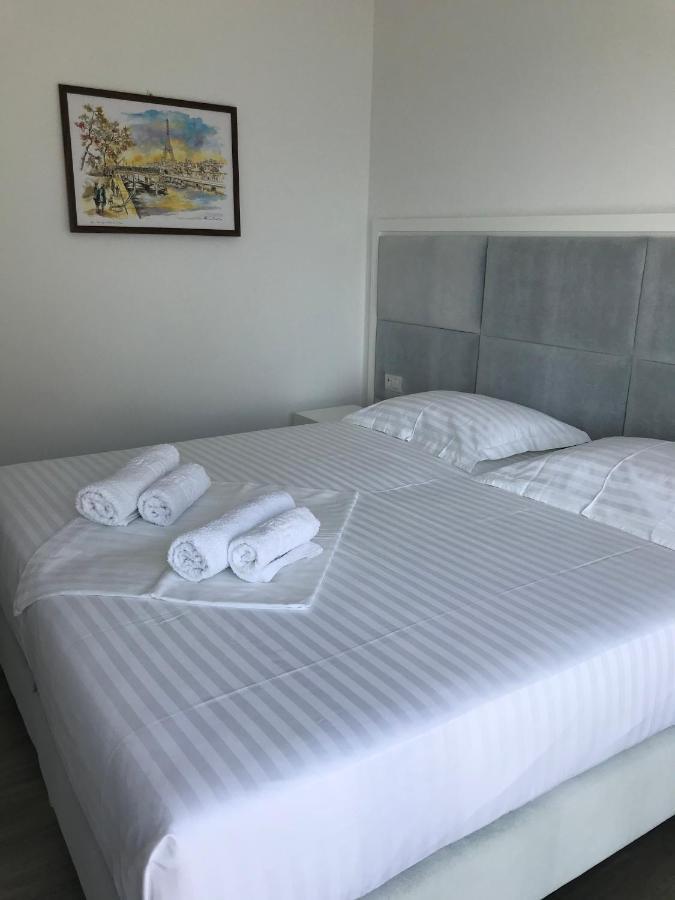 Edina By Hp Hotel Sarandë Buitenkant foto